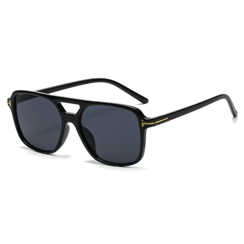 🕶️ RetroSpect – Der Klassiker der 70er & 80er neu interpretiert