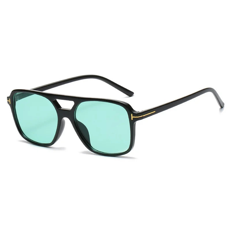 🕶️ RetroSpect – Der Klassiker der 70er & 80er neu interpretiert